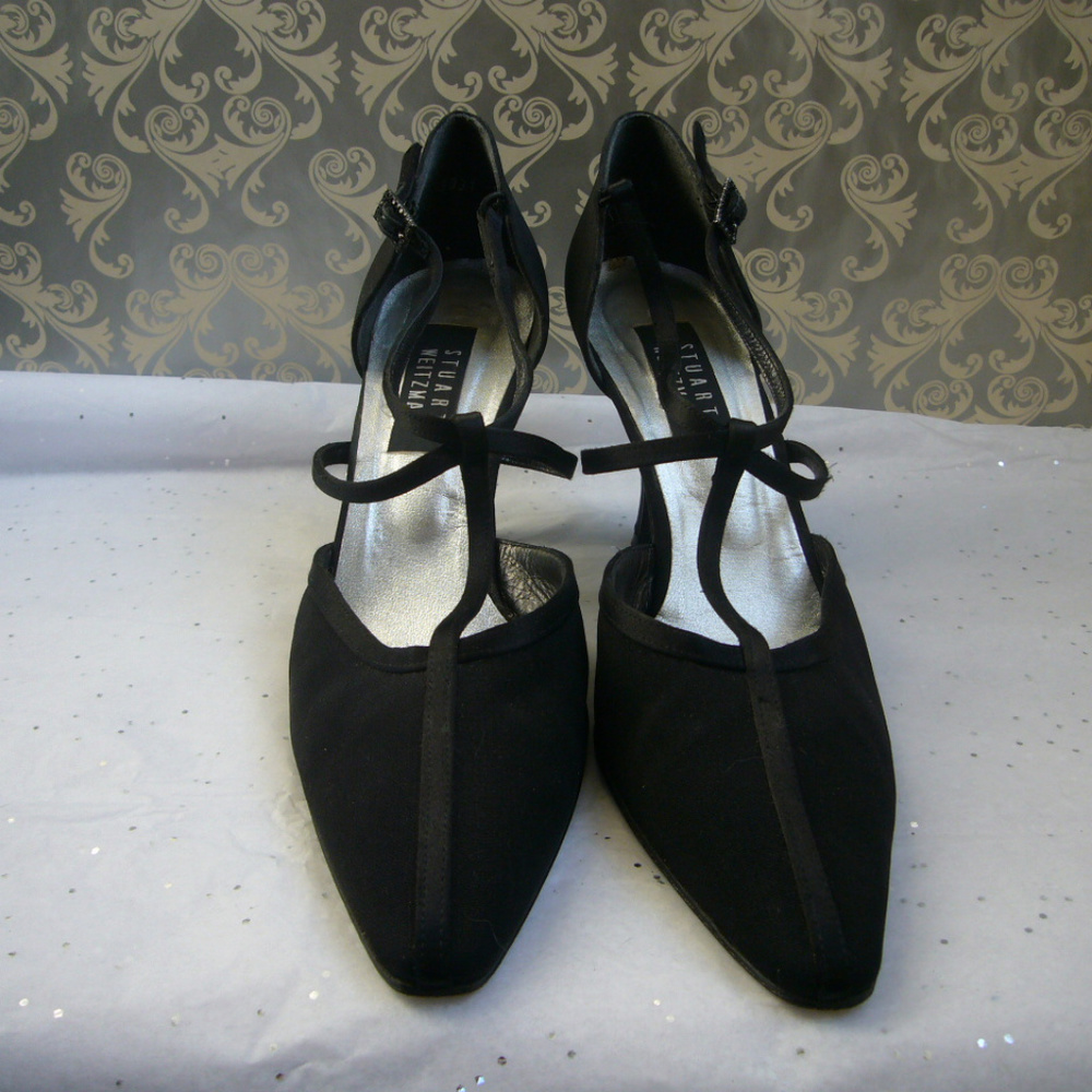 Stuart Weitzman Black T-Strap Pointed Toe - 9.5 M - image 3